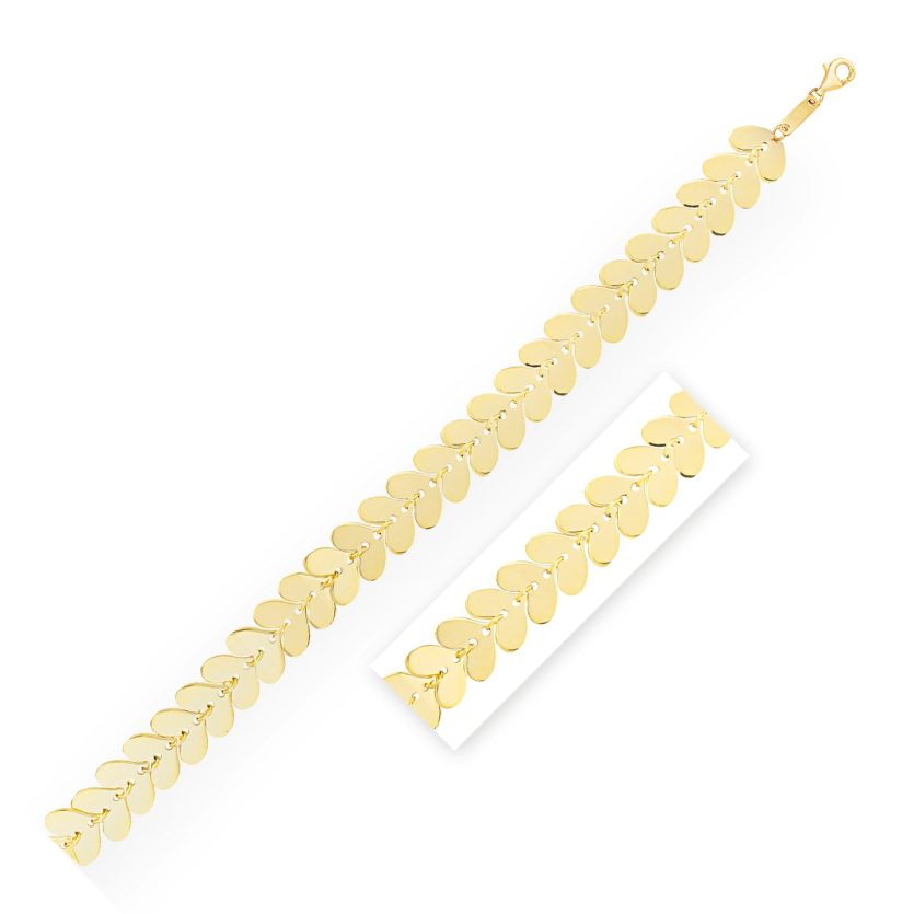 Heart Link Bracelet in 14K Yellow Gold - Image 1